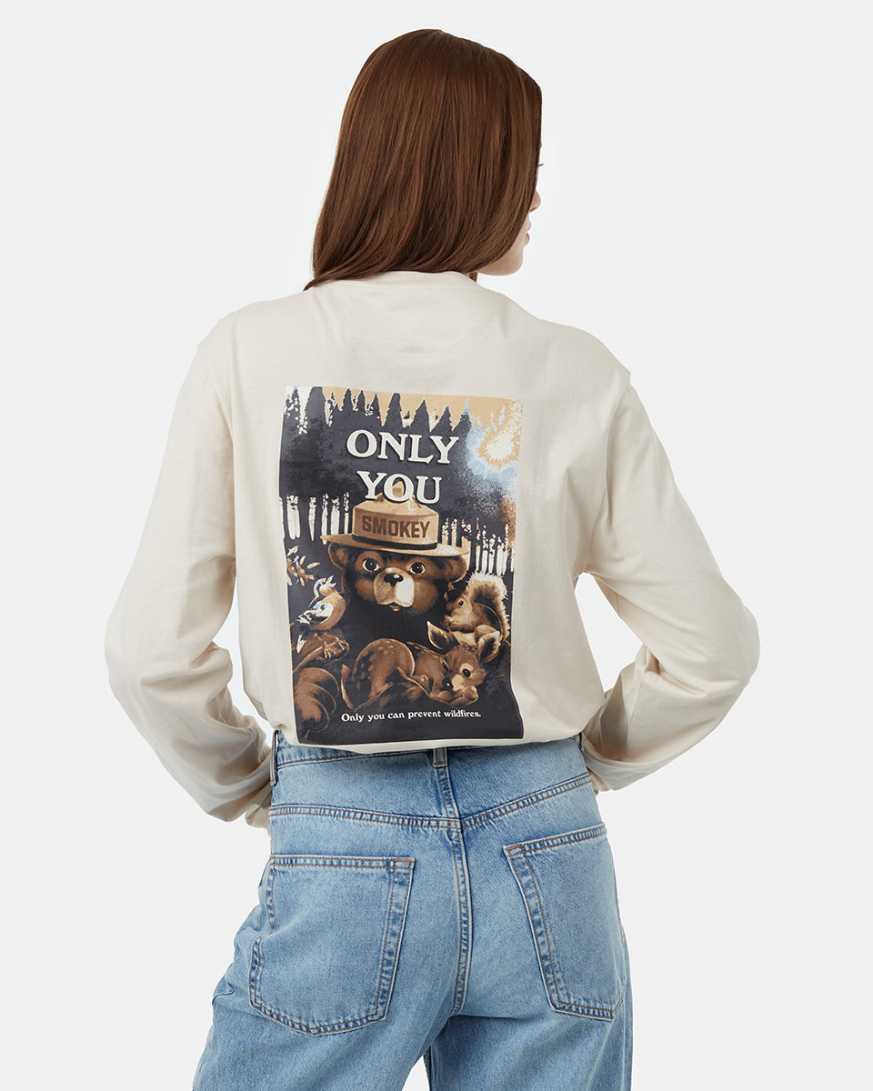 lightgrey_smokeybear_graphic_longsleeve