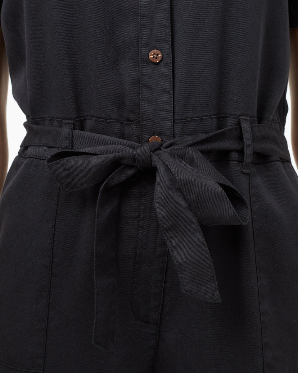 Black Women's Collared Shortsleeve Romper