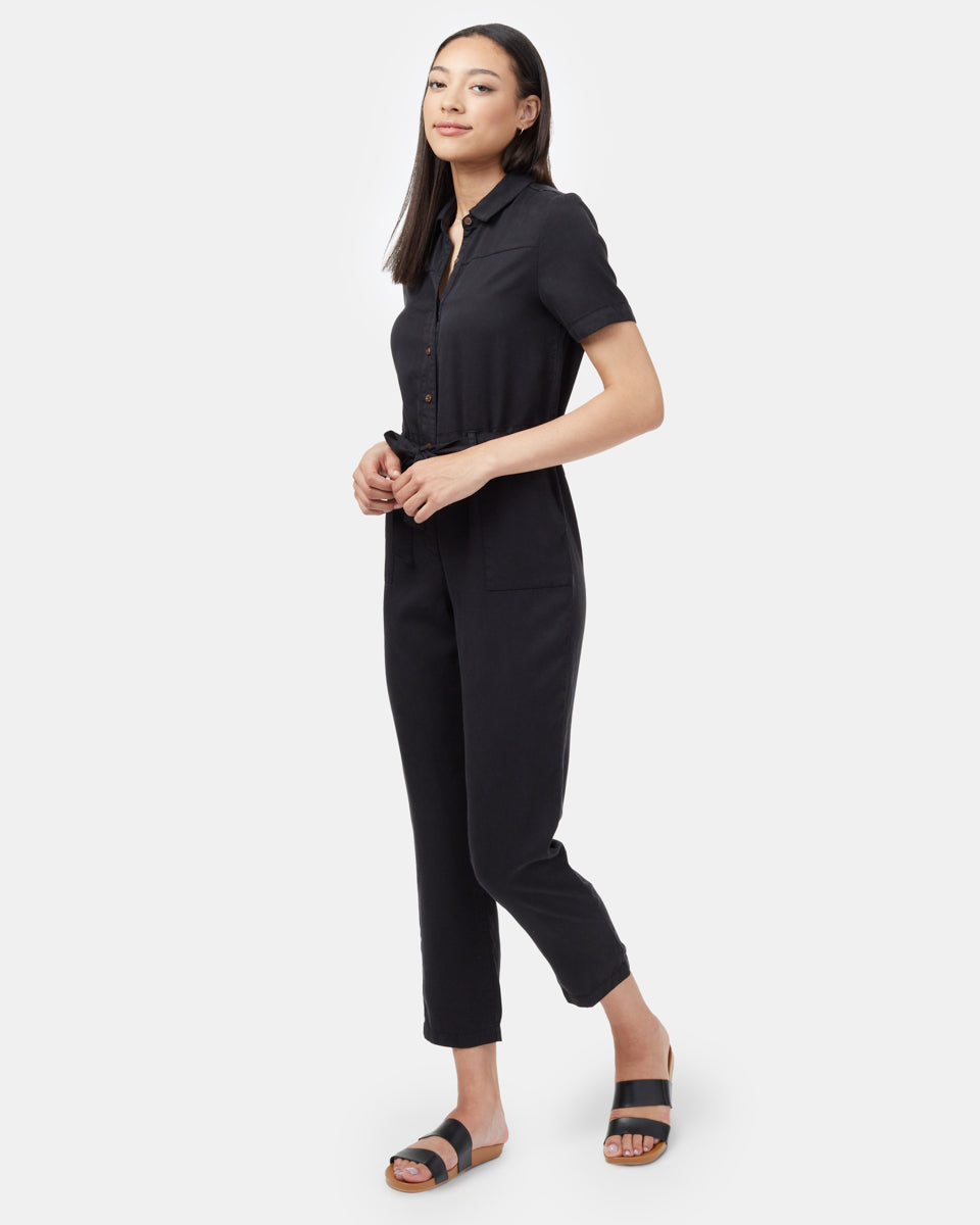 Black Women's Collared Shortsleeve Romper