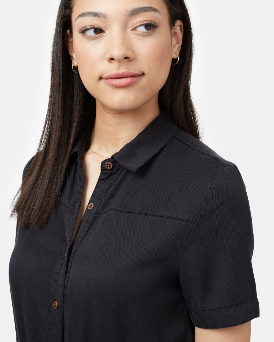 Black Women's Collared Shortsleeve Romper