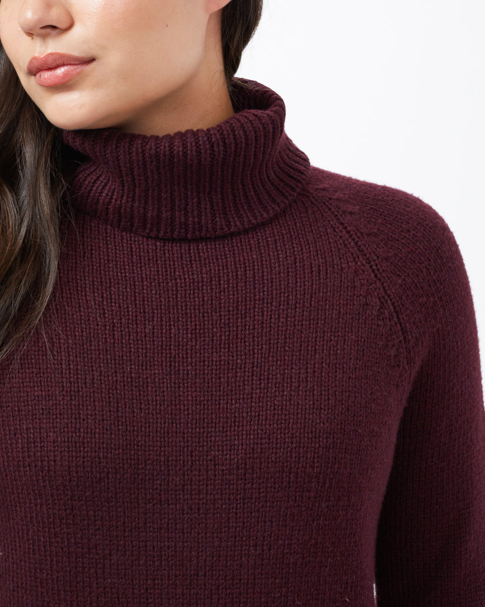 Red Women's Ribbed Wool Turtleneck
