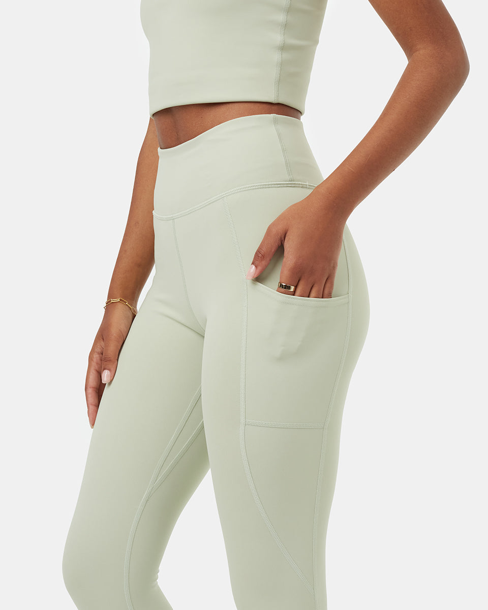 green_activewear_pocket_leggings_womens